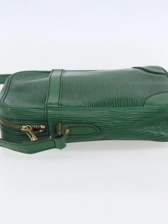 Authentic LOUIS VUITTON Epi Danube Shoulder Bag Green M45634 LV - Picture 10 of 16